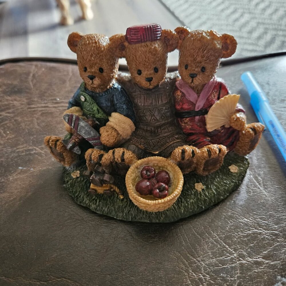 Vintage Berry Hill Bears "Unity in Christ" figurine